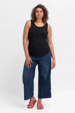 Basic Stretch Tank Top