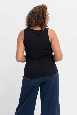 Basic Stretch Tank Top