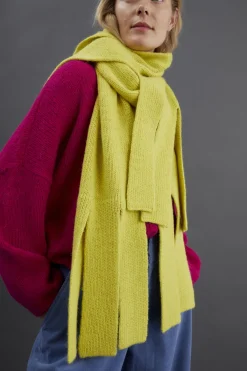 Kabrit Scarf