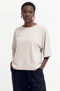 Kovaa Tee