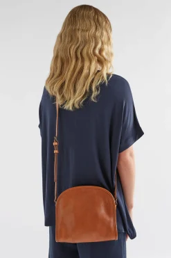 Kurva Messenger Bag