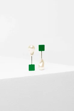 Perle Drop Earring