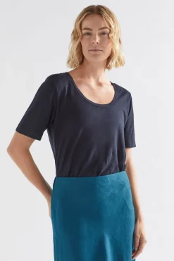 Skala Tee