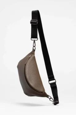 Tavik Sling Bag