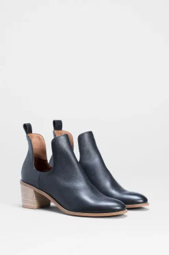 Valla Cut Out Boot