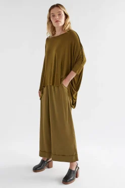 Wide Stretch Top